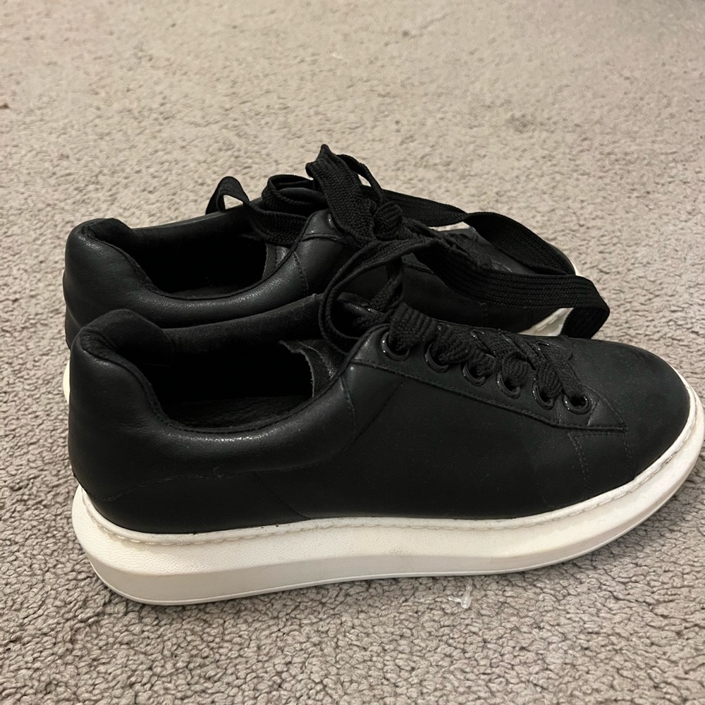 steven by steve madden black sneaker